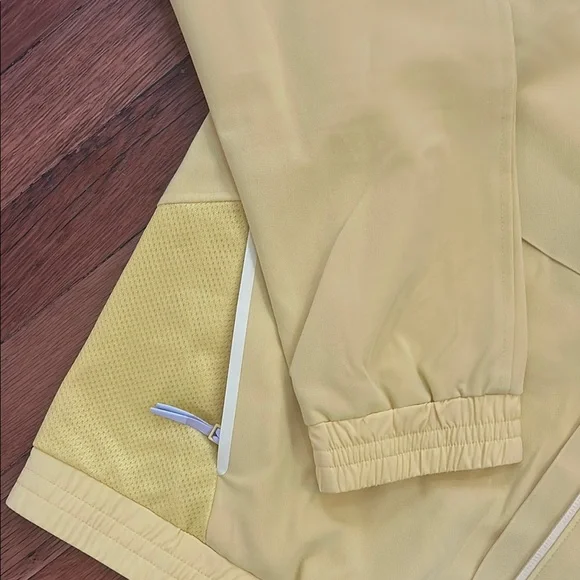 BRIGHT YELLOW Figs Jacket - Picture 2 of 5